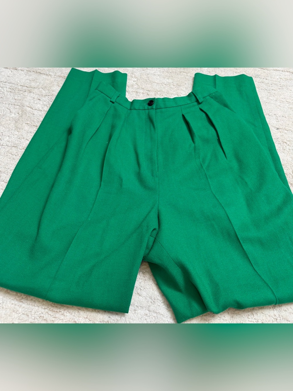✨🍃Vintage Louben Trousers- 100% Virgin Wool Beautiful Vibrant Green